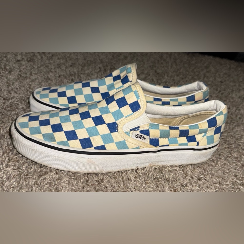 Vans unisex slip on blue checkered.